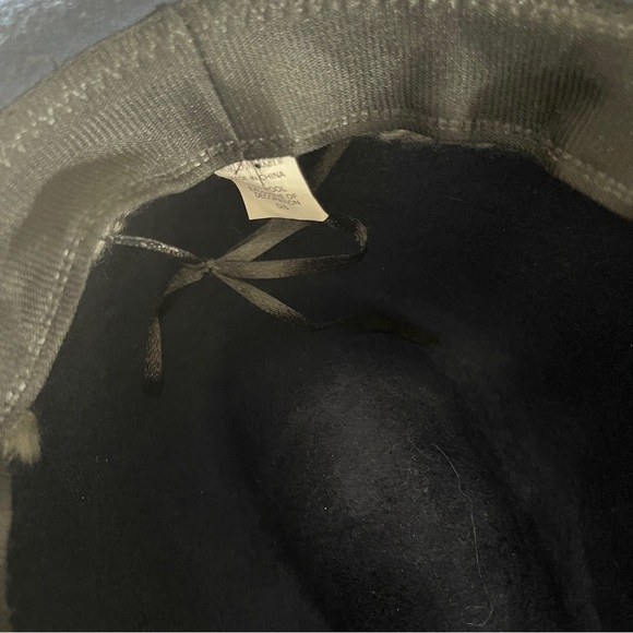 Navy Blue Wool Hat with Gray Detail - Picture 5 of 5